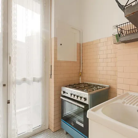 Appartamento Stazione - Bilocale Con Cucina Separata Milano