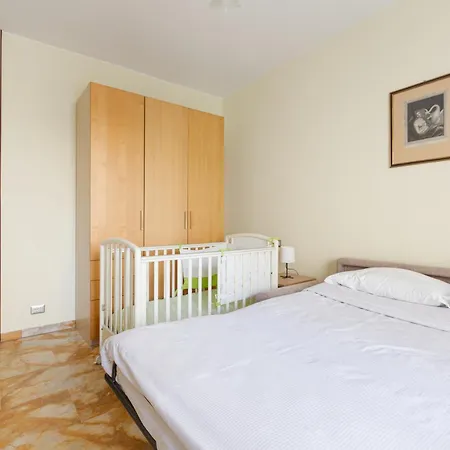 Stazione - Bilocale Con Cucina Separata Apartment